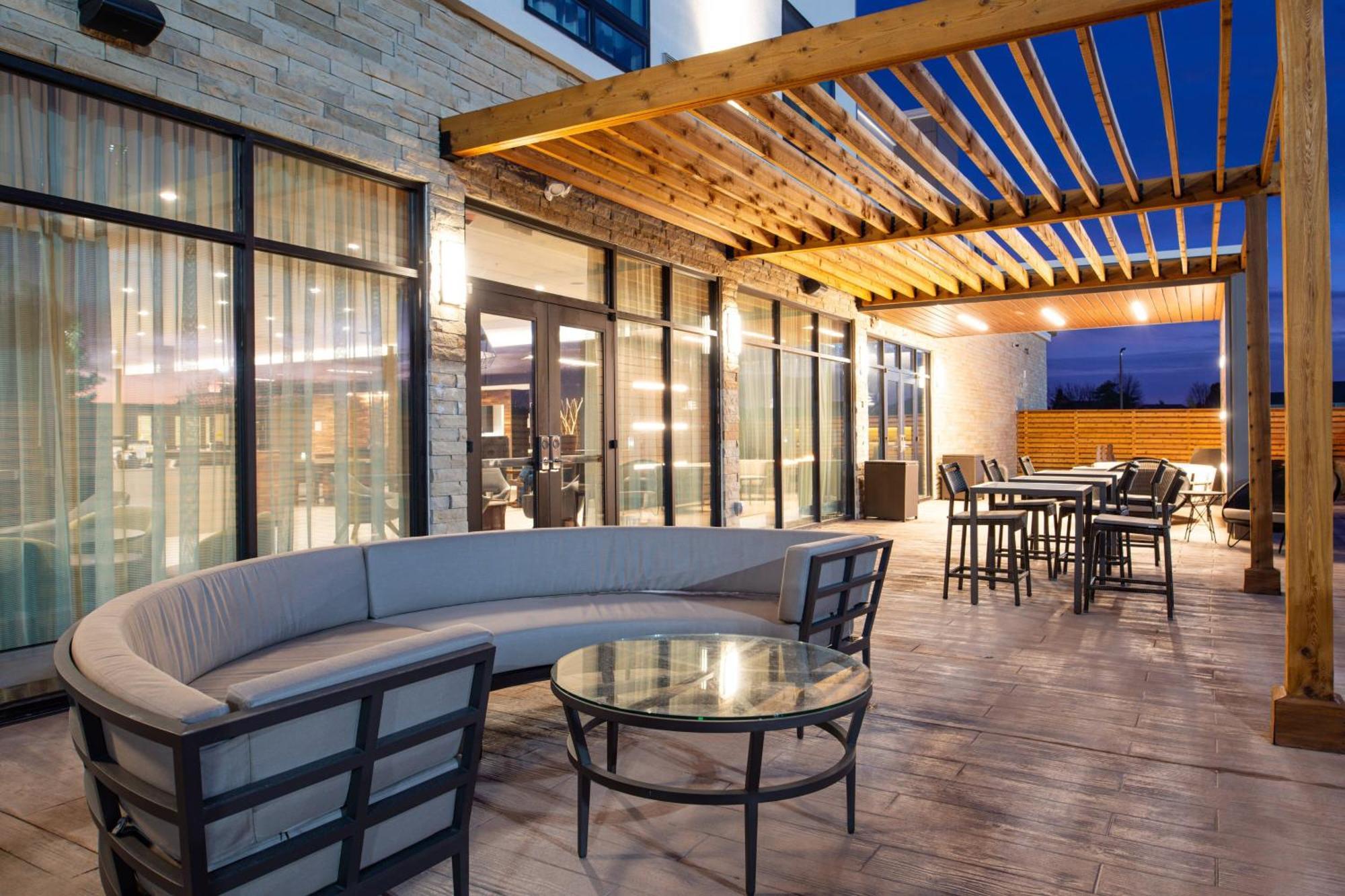 Courtyard Kansas City Olathe Buitenkant foto